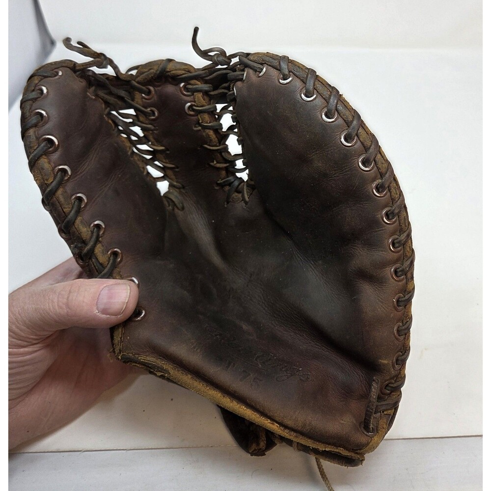 Vintage 1930s-40s Rawlings T75 Rudy York Trapper Model Baseball Mitt Glove